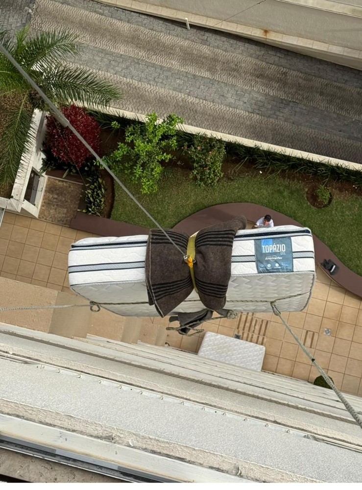Içamento de eletrodoméstico de grande porte em inox